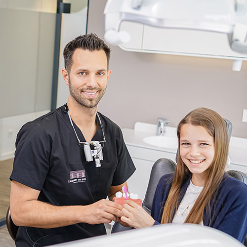 Zahnarzt Krefeld Fischeln - Dr. Johannes Boldt - Praxis - Behandlung
